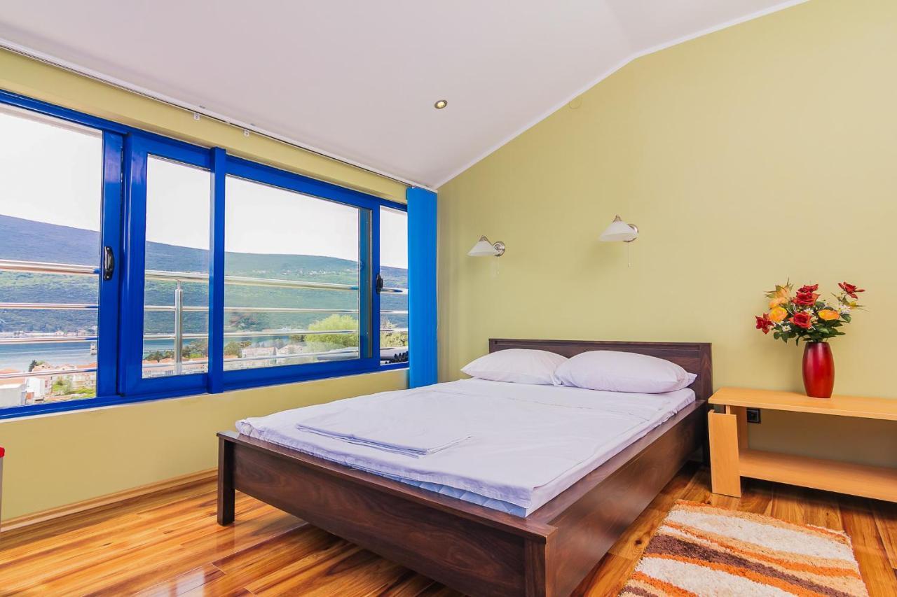 Villa Sea-N-Sun, 7 Bedrooms & Pool, Nearby Portonovi Marina. Дженовичи Экстерьер фото
